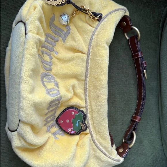 Y2K Juicy Couture Yellow Velour Strawberry Fields Gigi hobo - Picture 8 of 10